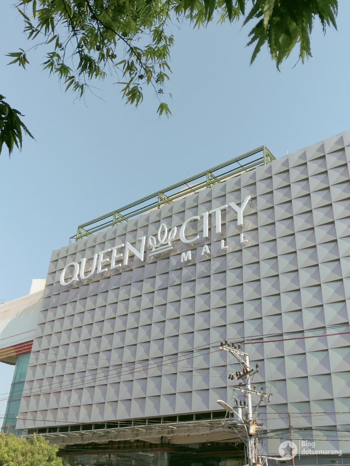 Sekilas Queencity Semarang - Queen City Mall